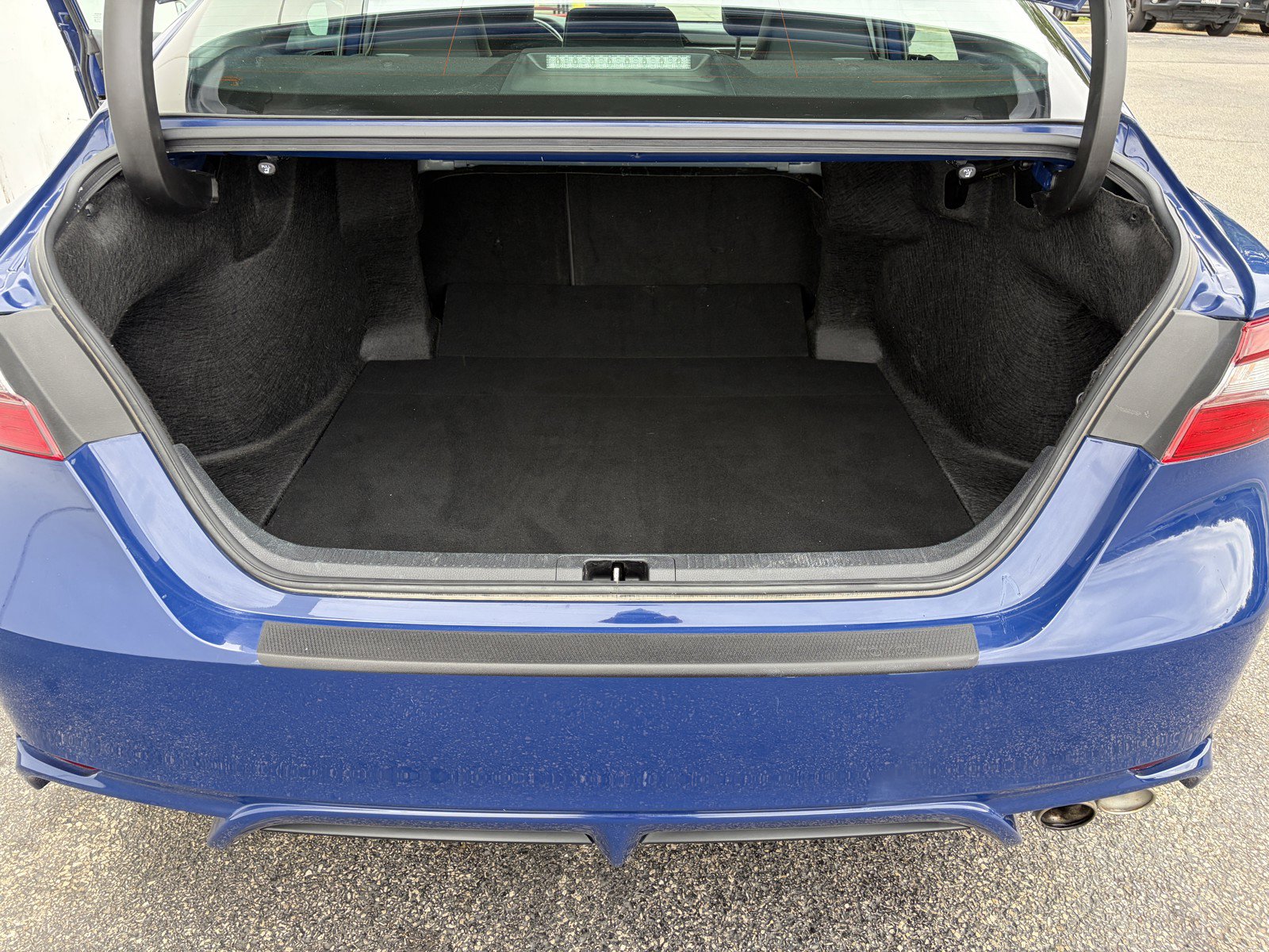 Used 2023 Toyota Camry SE FWD image 27