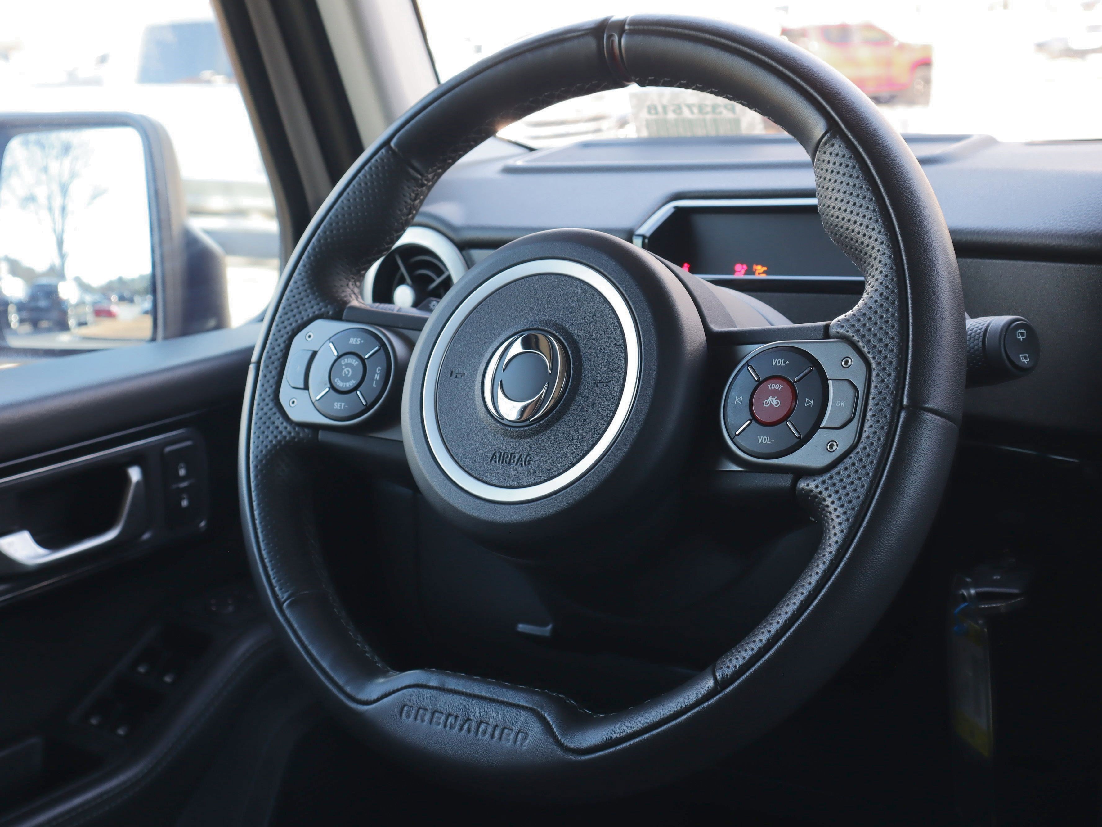 Used 2024 INEOS Grenadier Fieldmaster Edition image 12