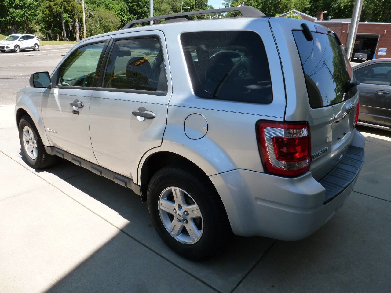 Used 2010 Ford Escape Limited FWD image 3