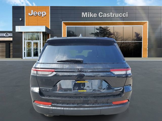 New 2025 Jeep Grand Cherokee Limited w/ Black Appearance Package image 4