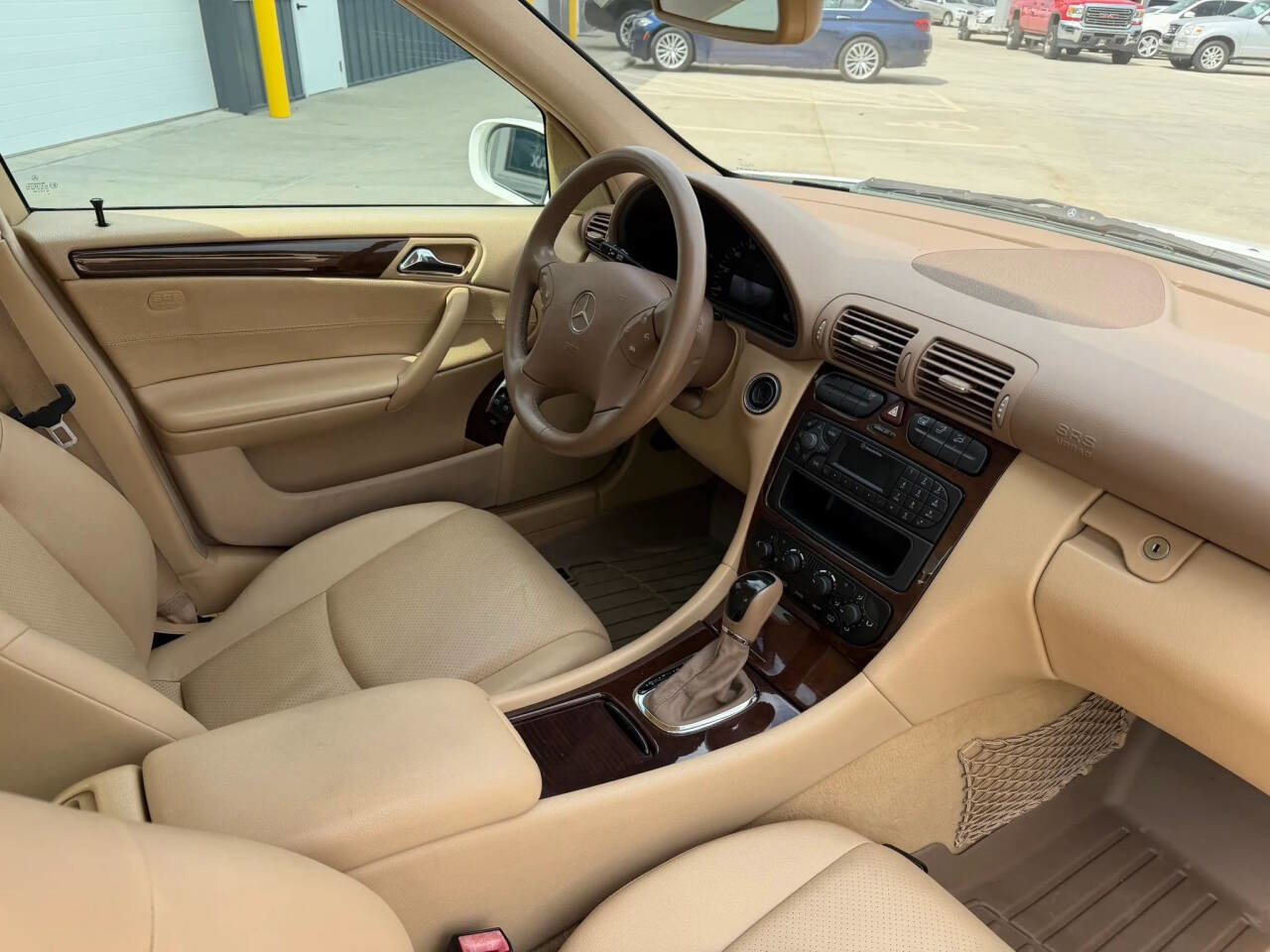Used 2003 Mercedes-Benz C 240 Sedan image 12