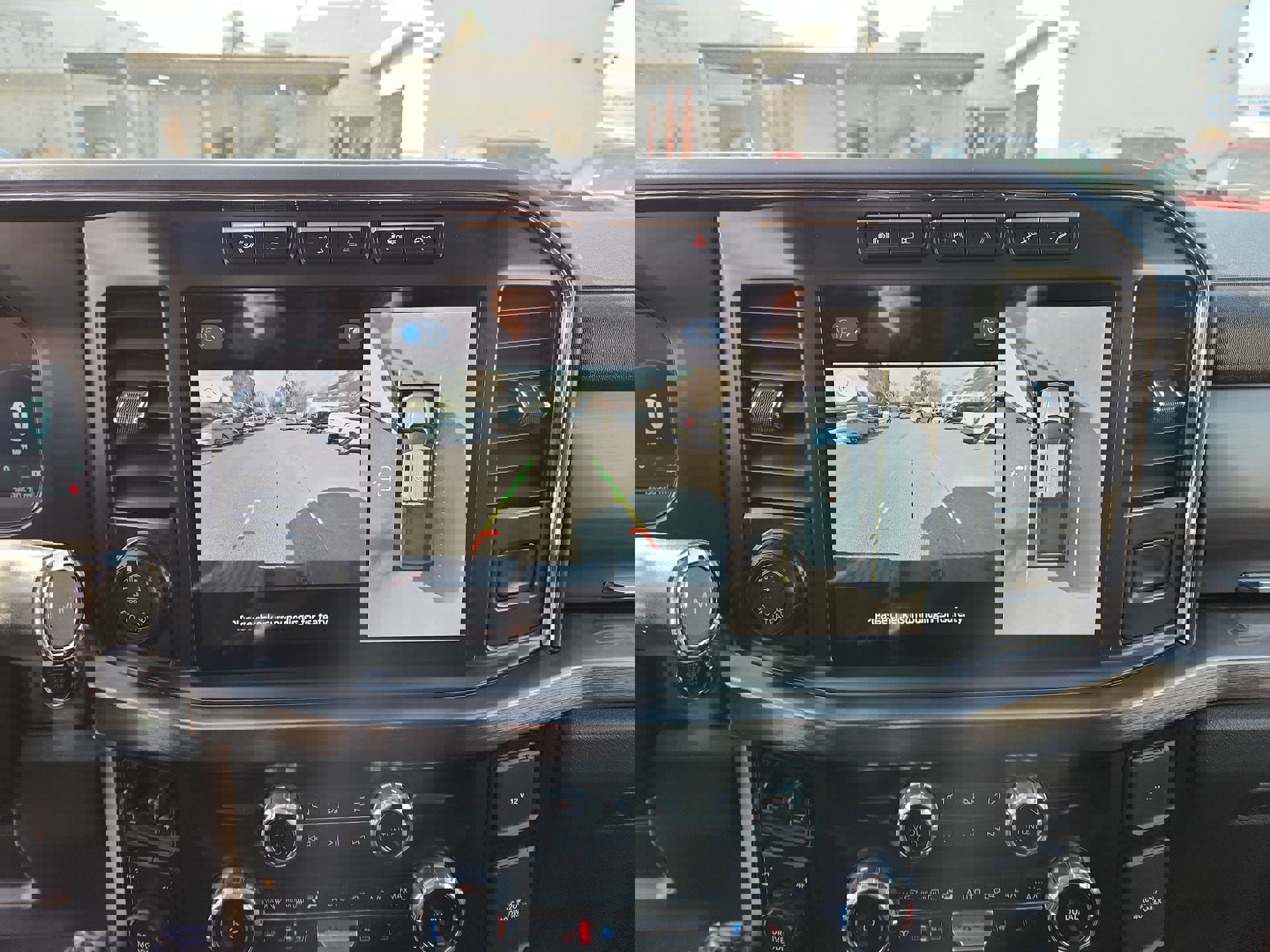 Used 2024 Ford F350 Lariat w/ Lariat Ultimate Package image 24