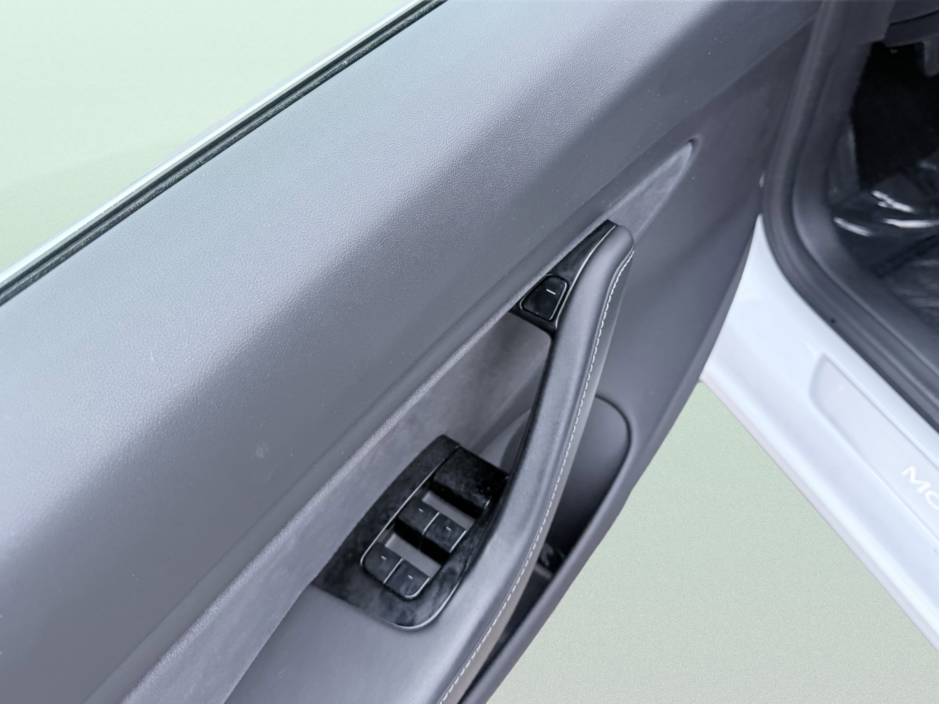 Used 2018 Tesla Model 3 Mid Range image 20