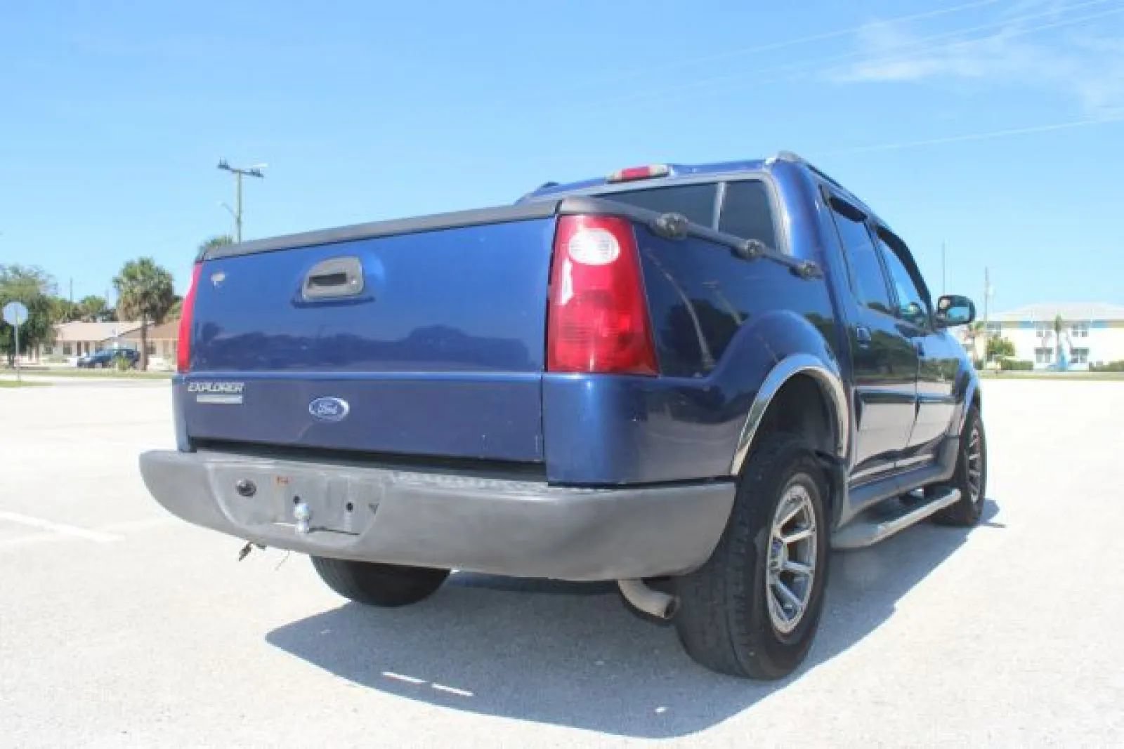 Used 2005 Ford Explorer Sport Trac XLT RWD image 25