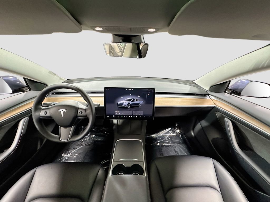 Used 2023 Tesla Model 3 Standard Range image 17