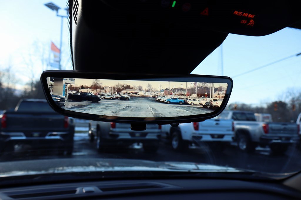 New 2026 Chevrolet Traverse LT w/ Sun and Wheel Package image 13