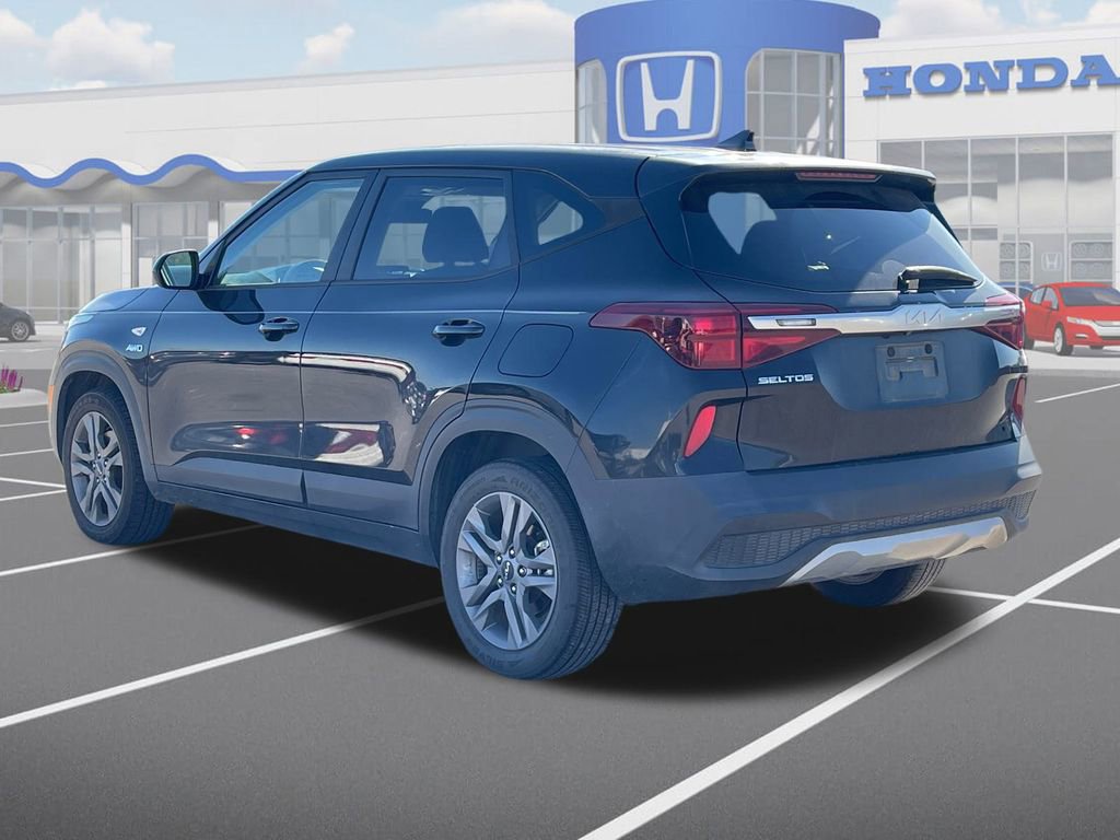 Used 2022 Kia Seltos LX image 6