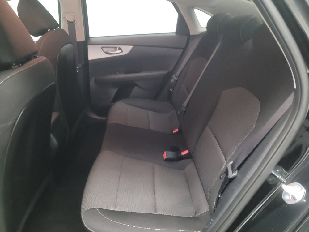 Used 2024 Kia Forte LXS w/ LXS Technology Package image 18