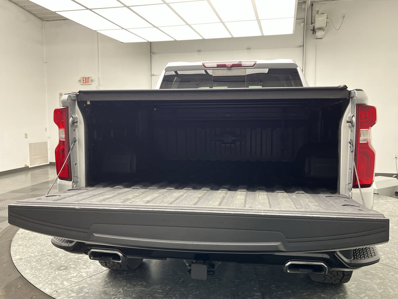 Certified 2021 Chevrolet Silverado 1500 LT Trail Boss w/ Convenience Package II AWD/4WD image 32