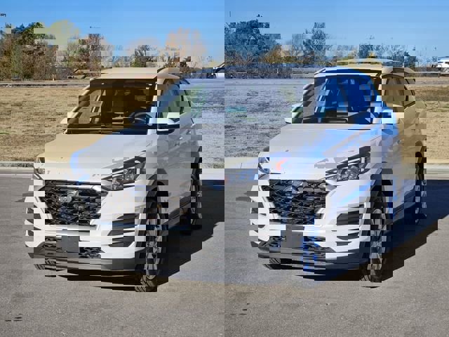 Used 2020 Hyundai Tucson SE image 3