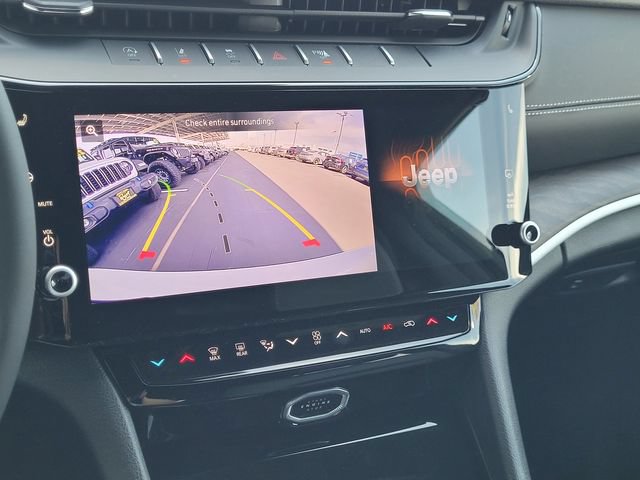 New 2026 Jeep Grand Cherokee L Limited AWD/4WD image 11