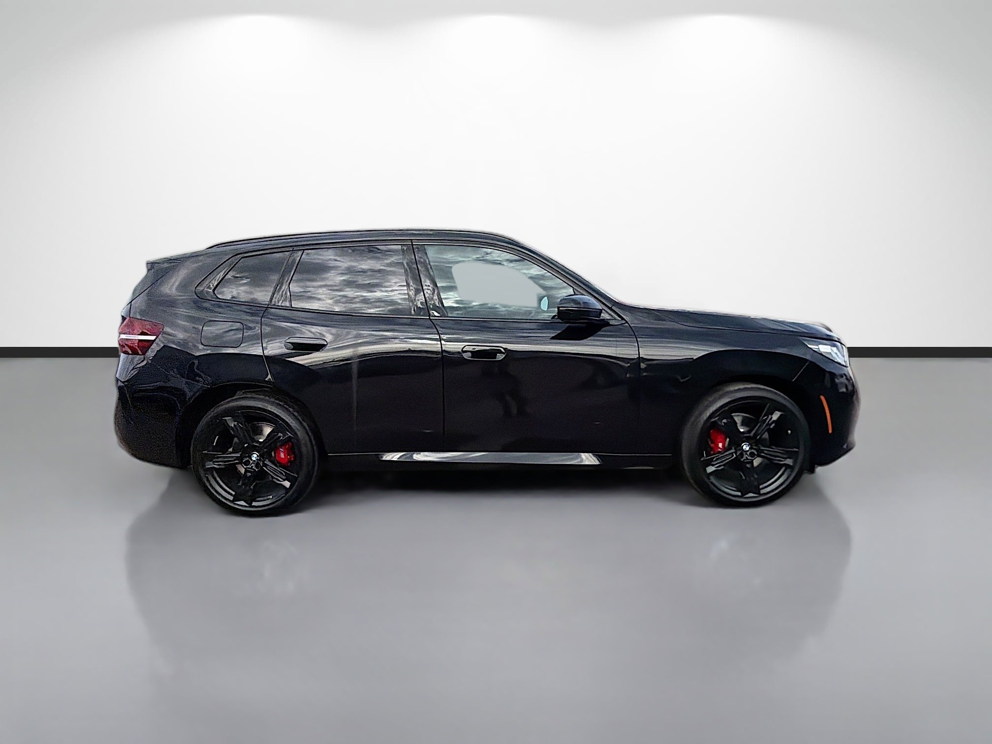 Used 2026 BMW X3 xDrive30 w/ Premium Package image 2