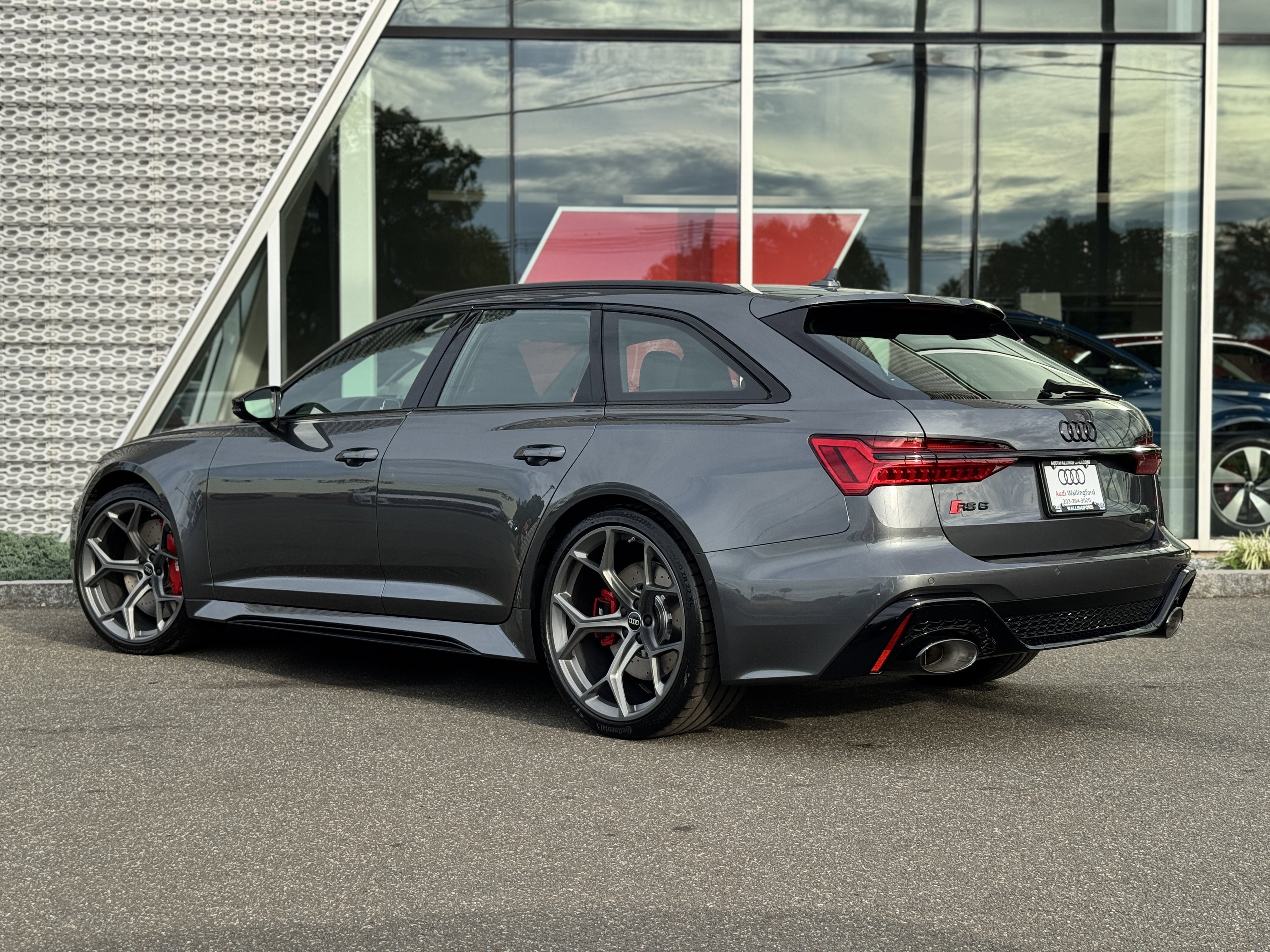 New 2026 Audi RS 6 performance image 3