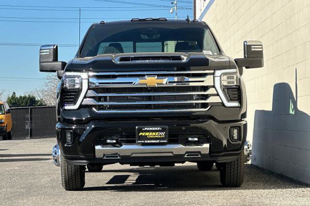 New 2026 Chevrolet Silverado 3500 High Country w/ Technology Package image 9