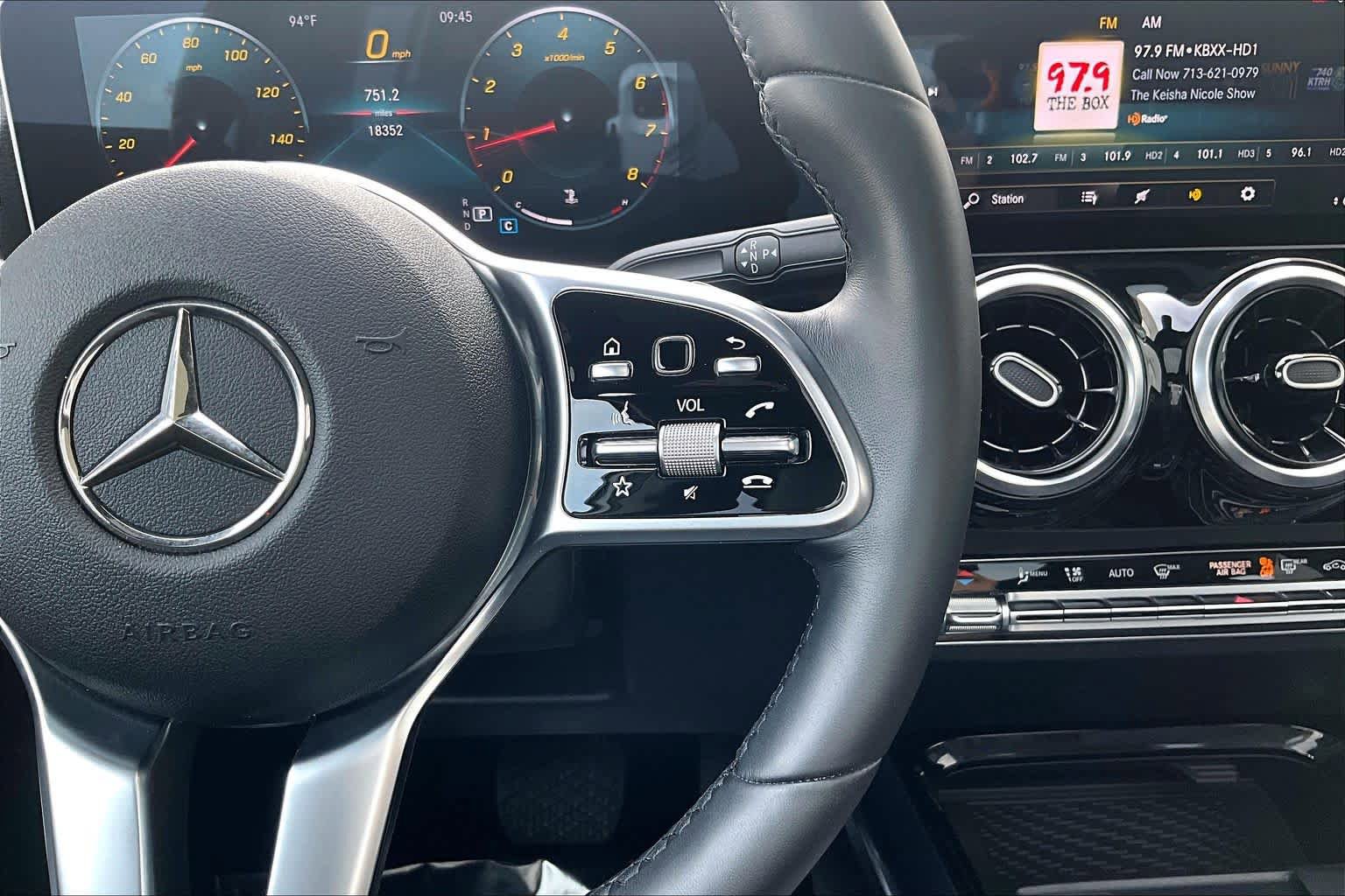Certified 2021 Mercedes-Benz GLA 250 image 22
