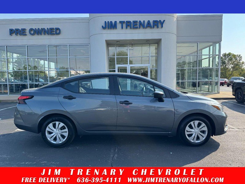 Used 2025 Nissan Versa S w/ Trunk Package FWD image 1