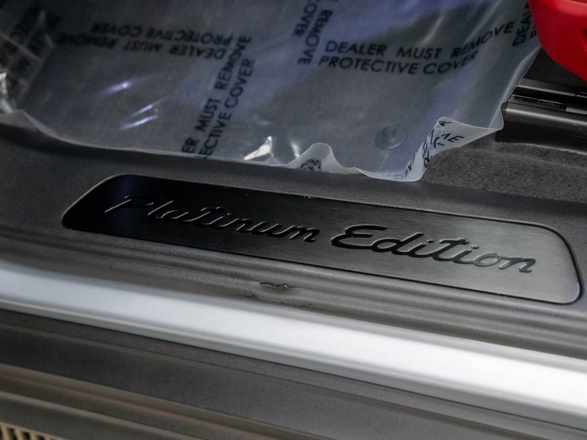 Certified 2022 Porsche Panamera 4 Platinum Edition image 17