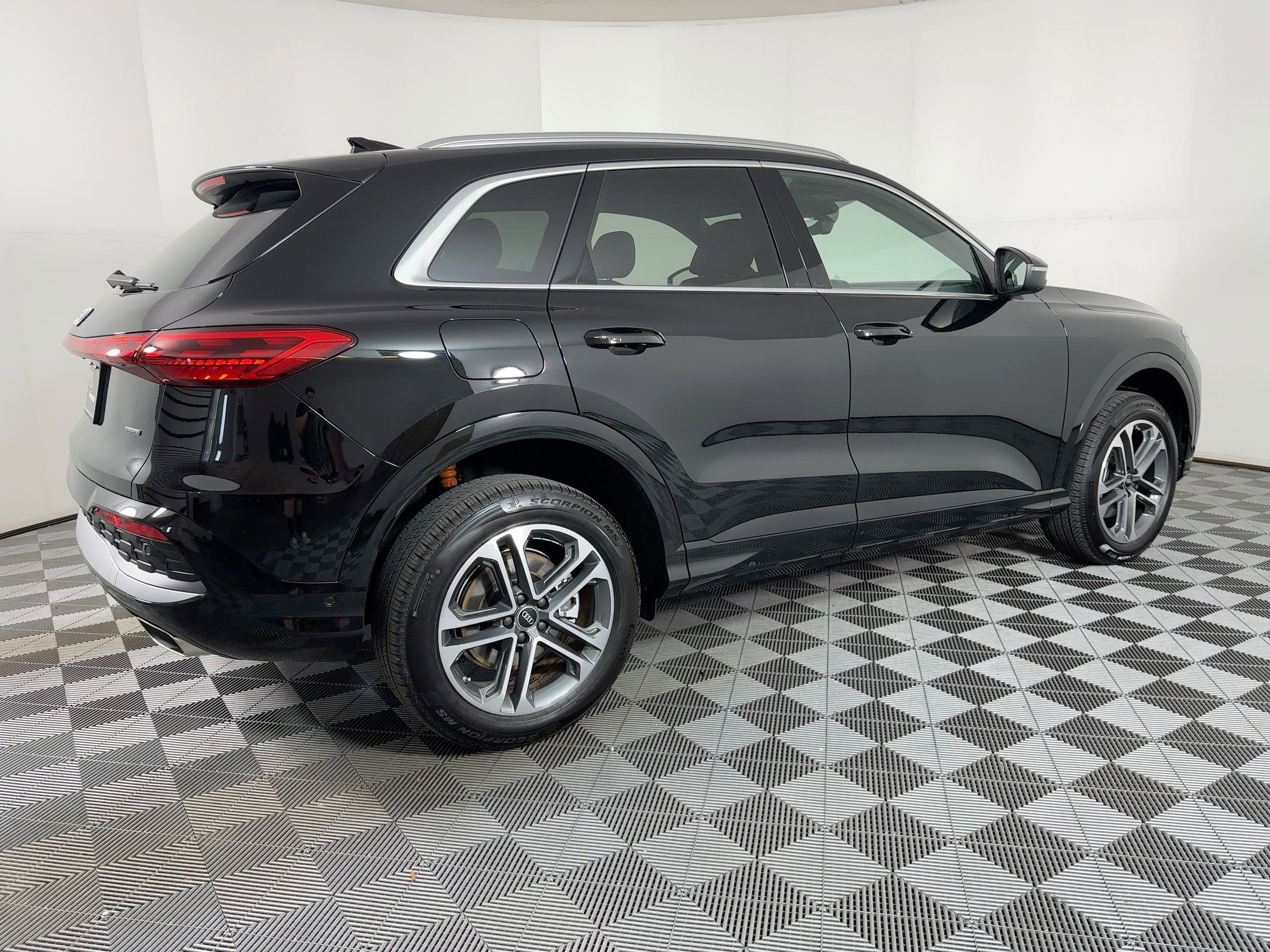 New 2025 Audi Q5 Premium AWD/4WD image 6