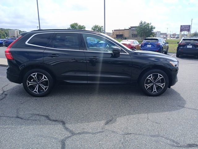 Used 2022 Volvo XC60 B5 Momentum w/ Advanced Package image 8
