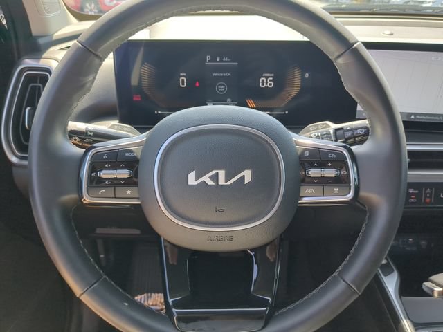 Used 2025 Kia Sorento S AWD/4WD image 31