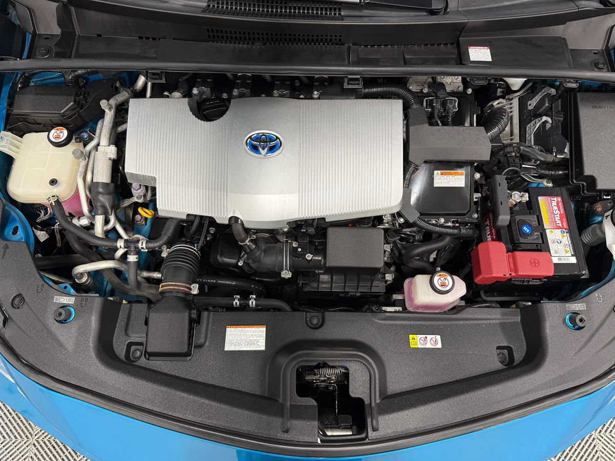Used 2019 Toyota Prius Prime Advanced w/ Carpet Mat Package FWD image 31