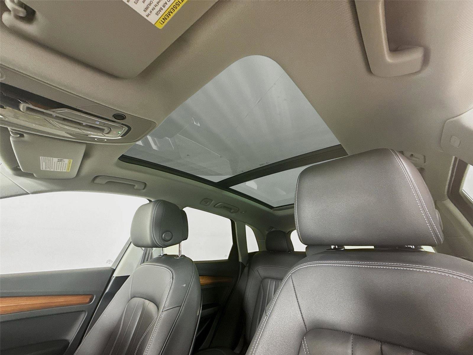 Used 2021 Audi Q5 Premium w/ Convenience Package image 16