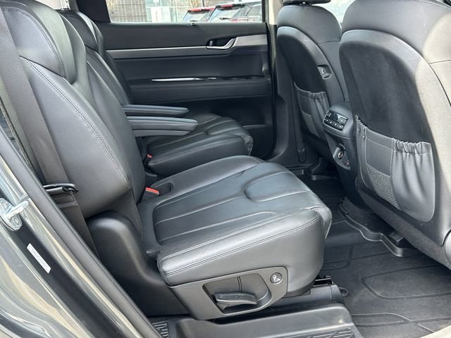 Used 2021 Hyundai Palisade SEL w/ Premium Package image 16