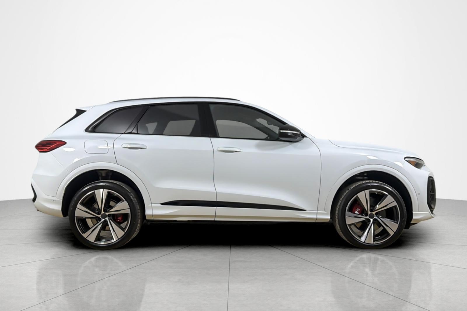 New 2026 Audi SQ5 Premium Plus AWD/4WD image 7