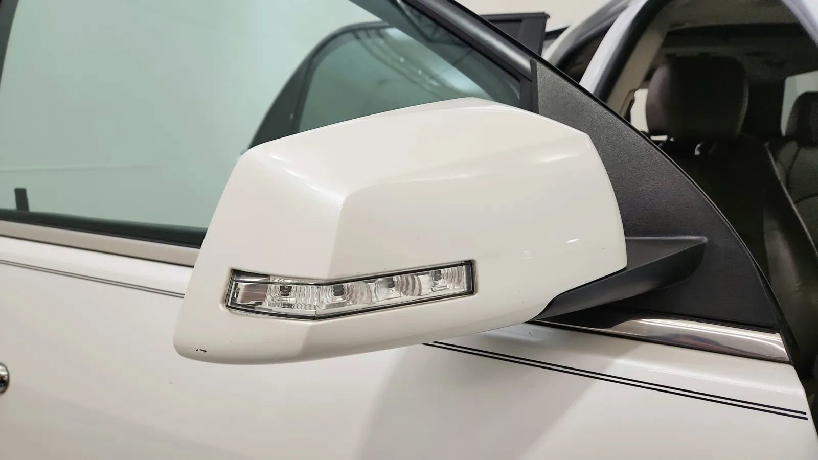 Used 2016 GMC Acadia SLT image 18