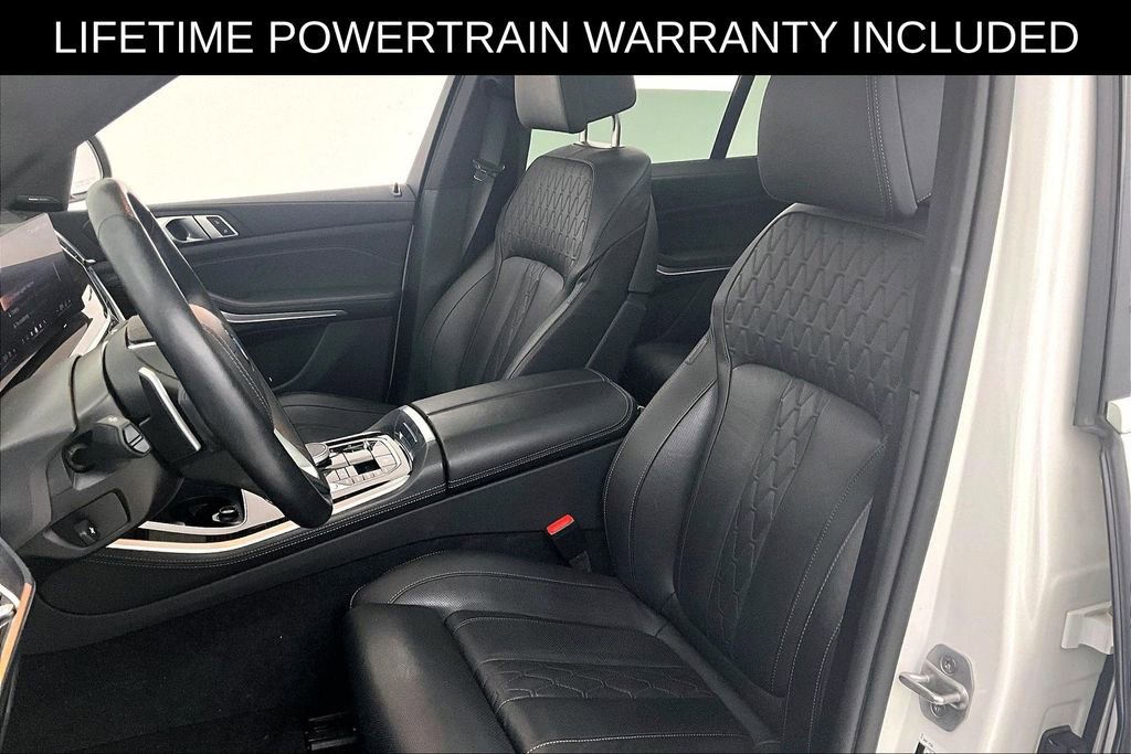 Used 2025 BMW X5 xDrive50e image 33