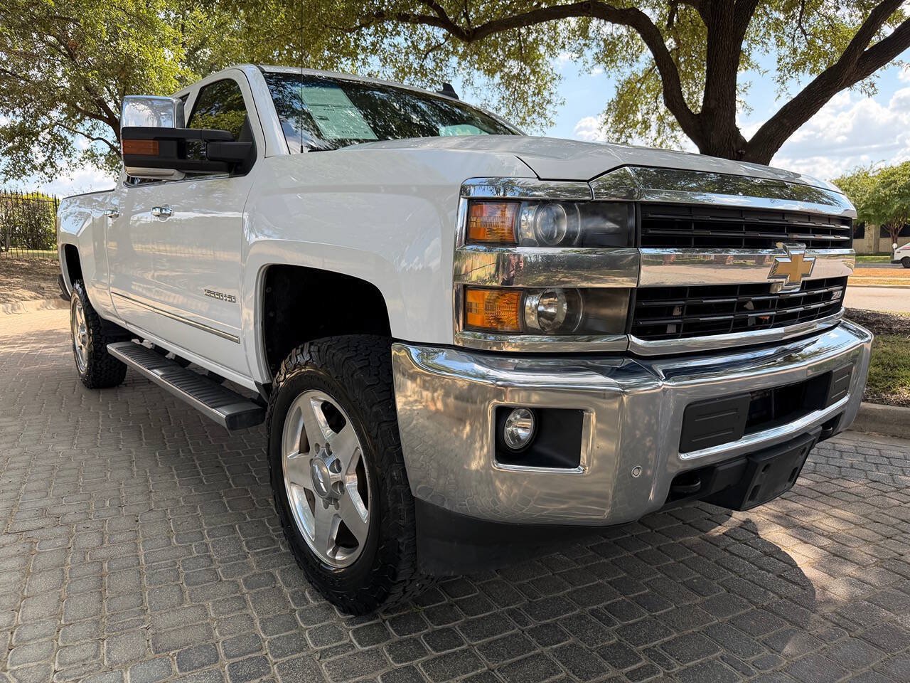 Used 2015 Chevrolet Silverado 2500 LTZ w/ LTZ Plus Package AWD/4WD image 1