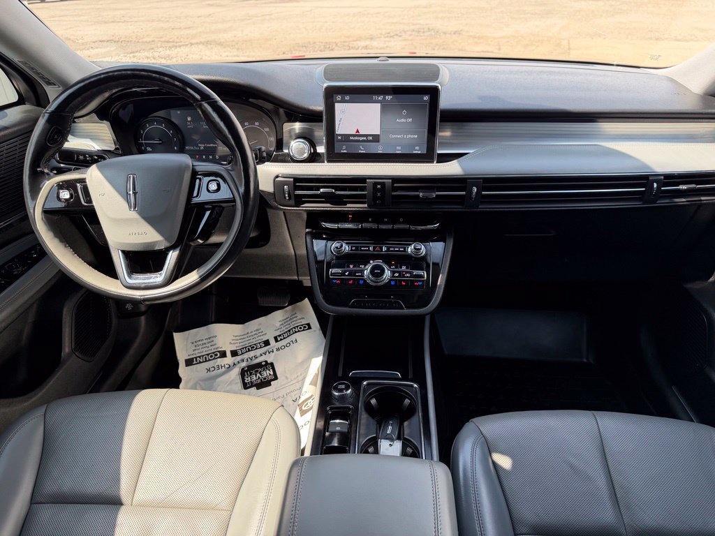 Used 2022 Lincoln Corsair AWD w/ Premium Package image 23