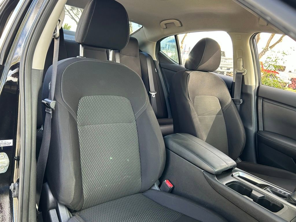 Used 2020 Nissan Sentra S image 30