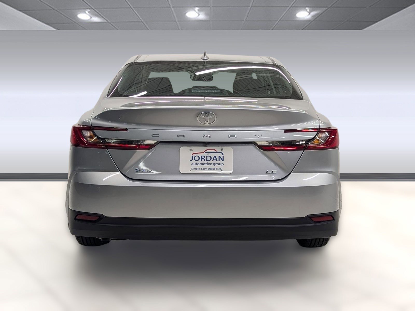 Used 2025 Toyota Camry LE w/ Convenience Package image 8