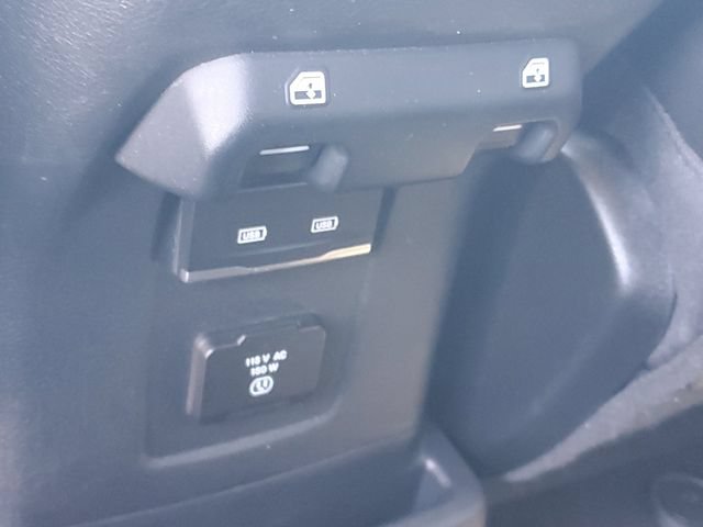 Used 2021 Jeep Wrangler Unlimited Rubicon w/ Dual Top Group AWD/4WD image 11