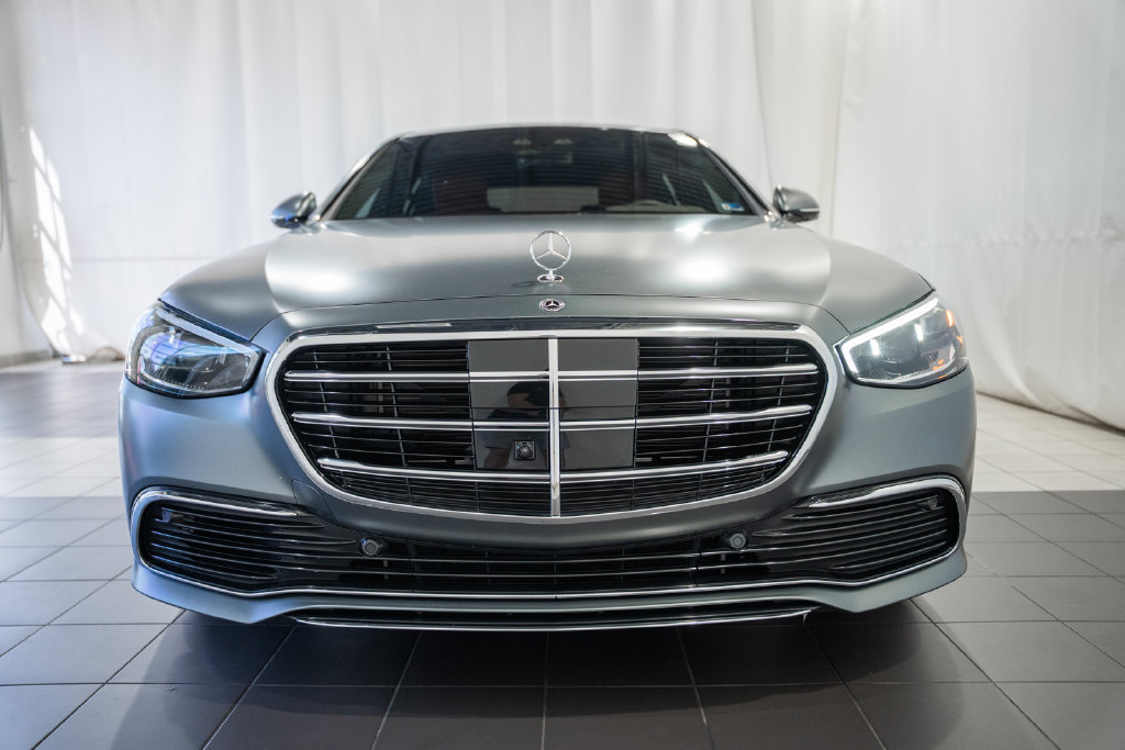 Used 2024 Mercedes-Benz S 580 4MATIC Sedan image 2