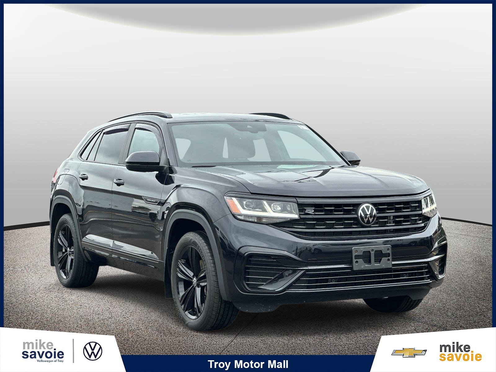 Used 2023 Volkswagen Atlas Cross Sport SEL R-Line AWD/4WD image 6