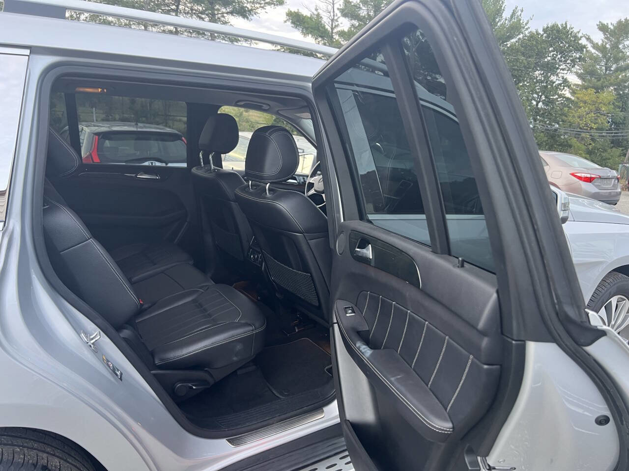 Used 2016 Mercedes-Benz GL 450 4MATIC image 12