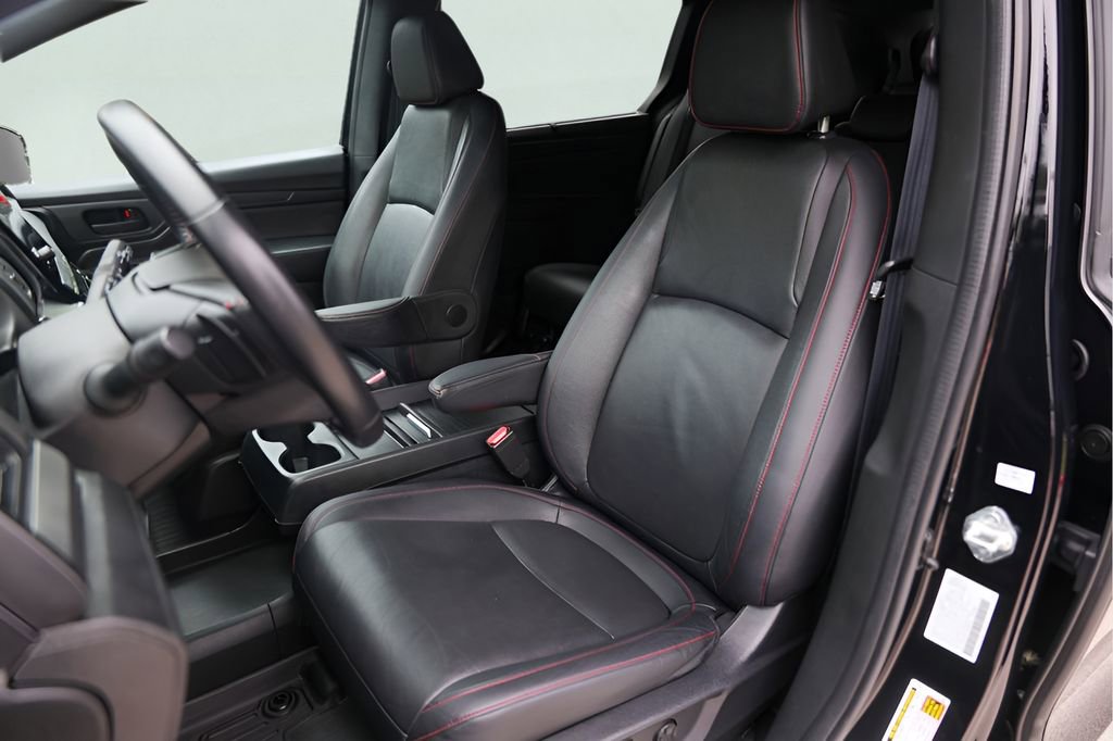 Used 2023 Honda Odyssey Sport image 10