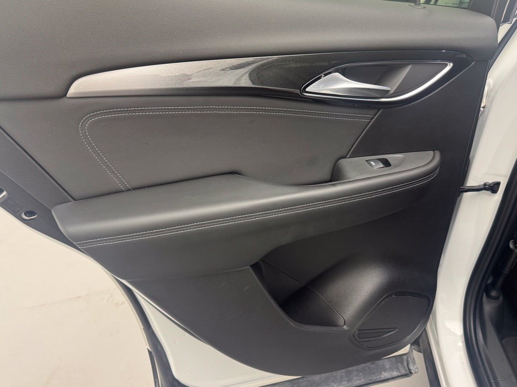 Used 2024 Buick Envision Preferred AWD/4WD image 25