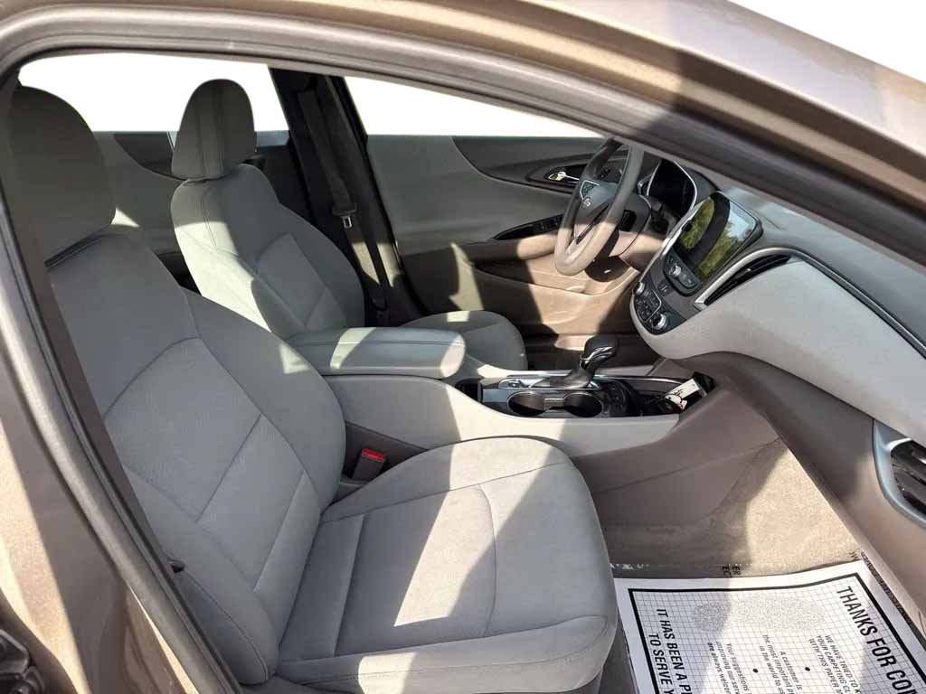 Used 2024 Chevrolet Malibu LT FWD image 14