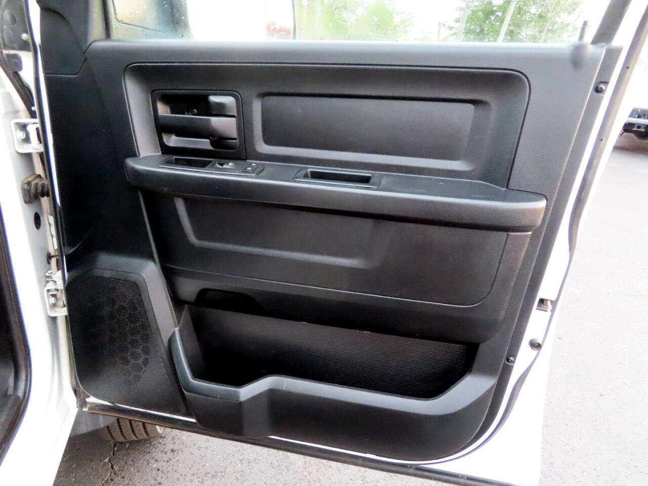 Used 2016 RAM 5500 Tradesman image 37