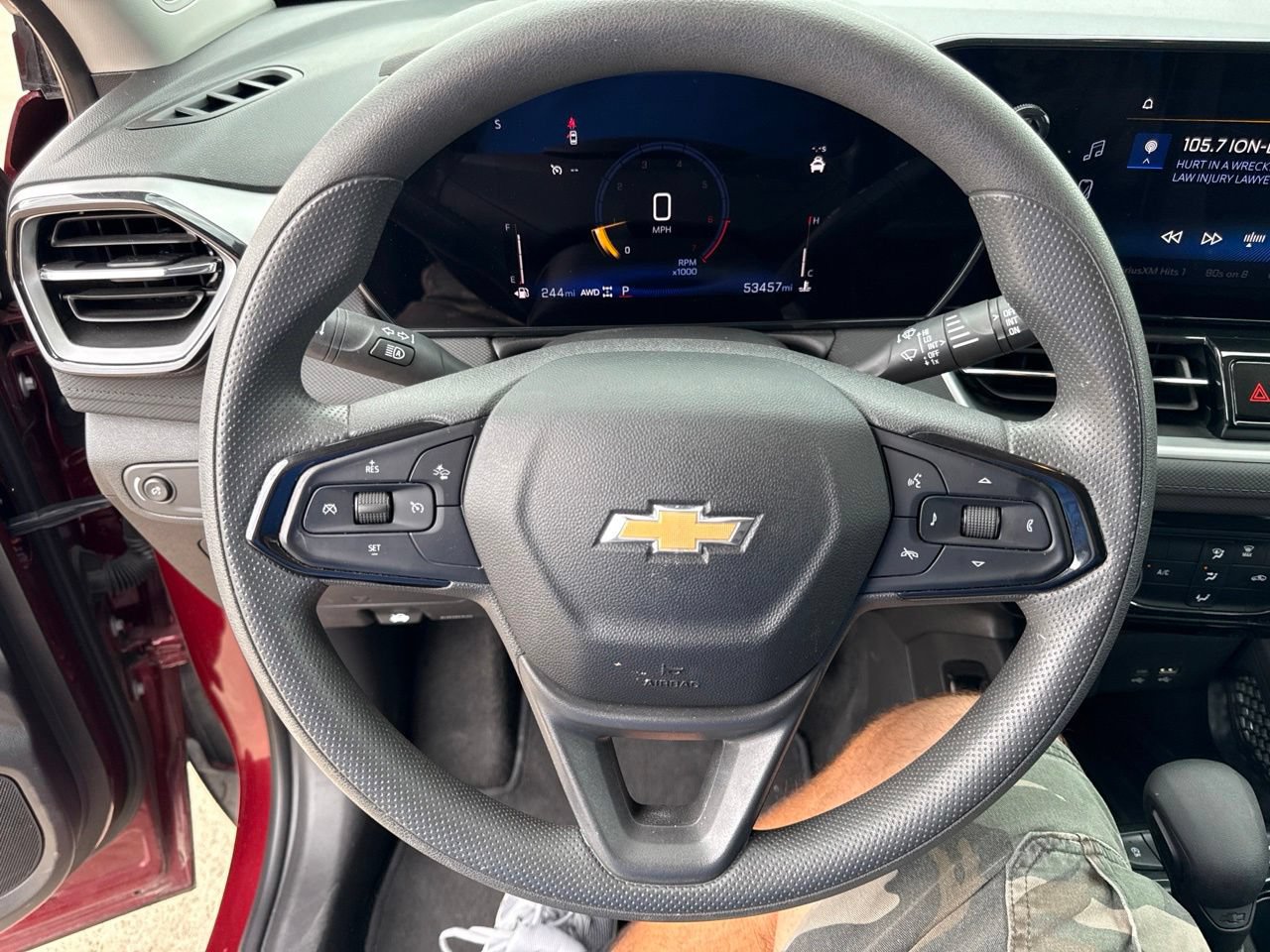 Used 2025 Chevrolet TrailBlazer LT AWD/4WD image 21