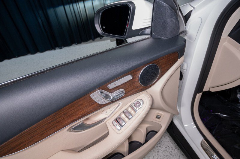 Certified 2022 Mercedes-Benz GLC 300 image 11