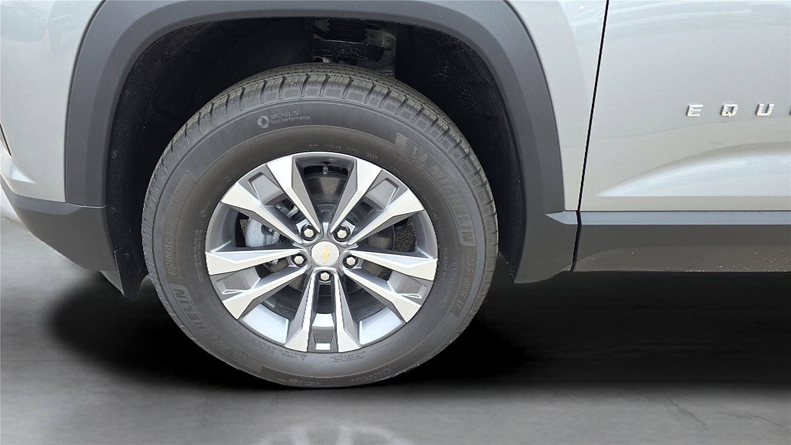 New 2026 Chevrolet Equinox LT w/ Convenience Package II AWD/4WD image 30