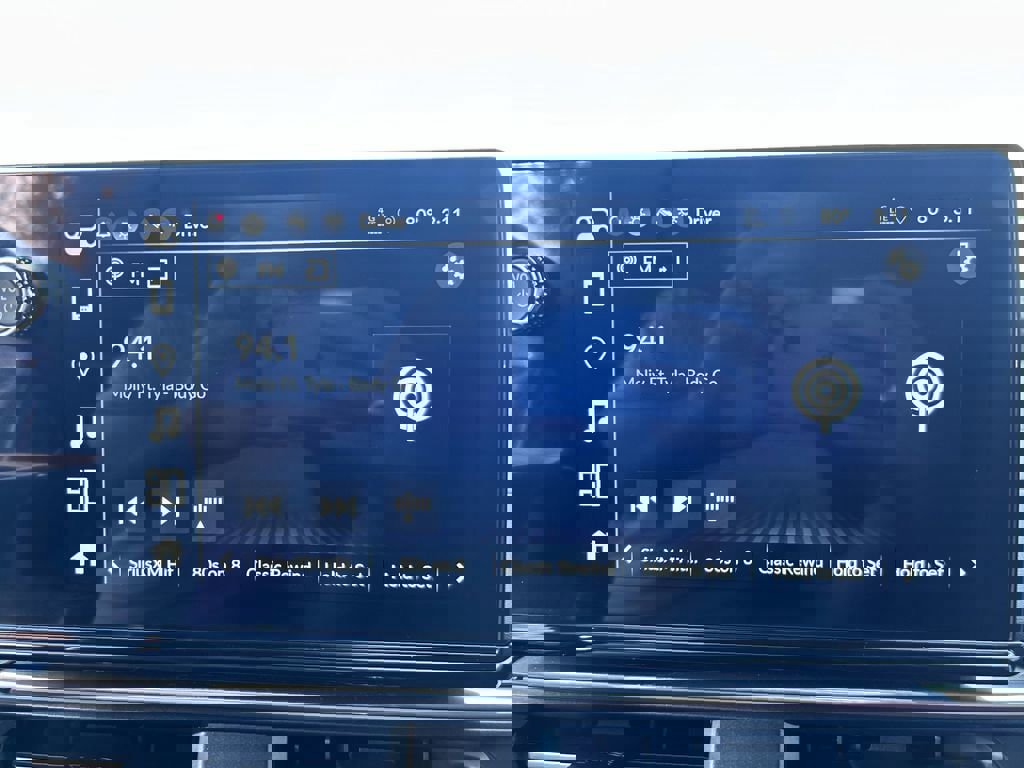 Used 2024 Acura ZDX A-Spec image 20