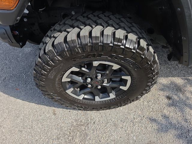 Used 2024 Jeep Gladiator Rubicon w/ Technology Group image 3