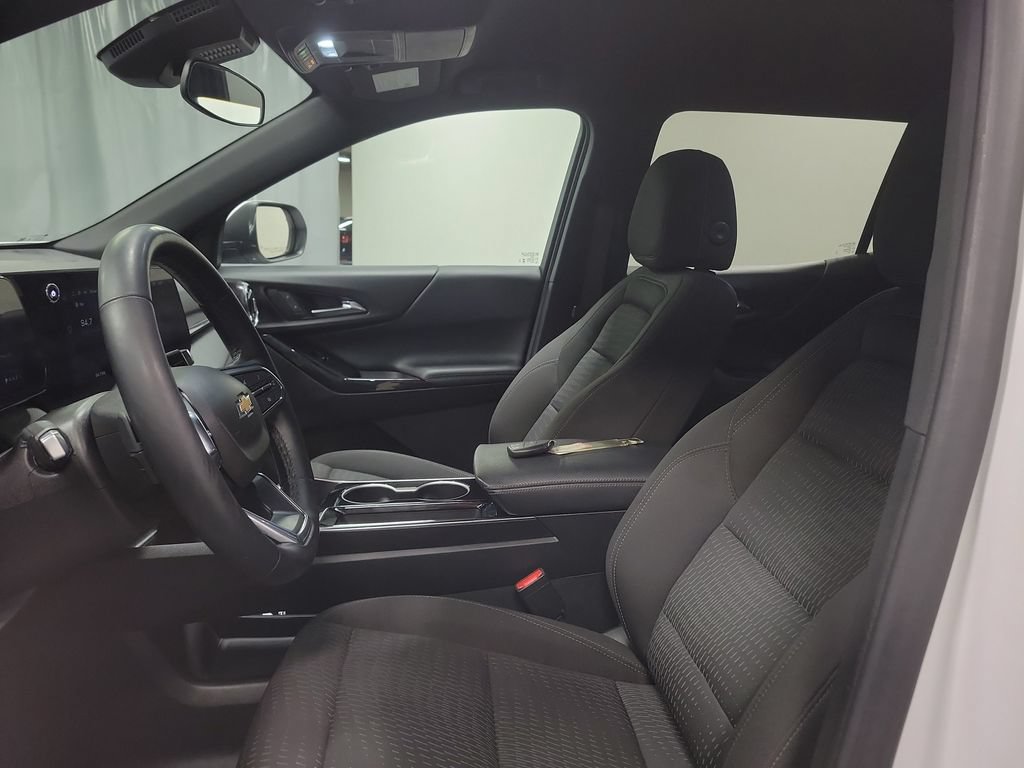 Used 2025 Chevrolet Equinox LT FWD image 15