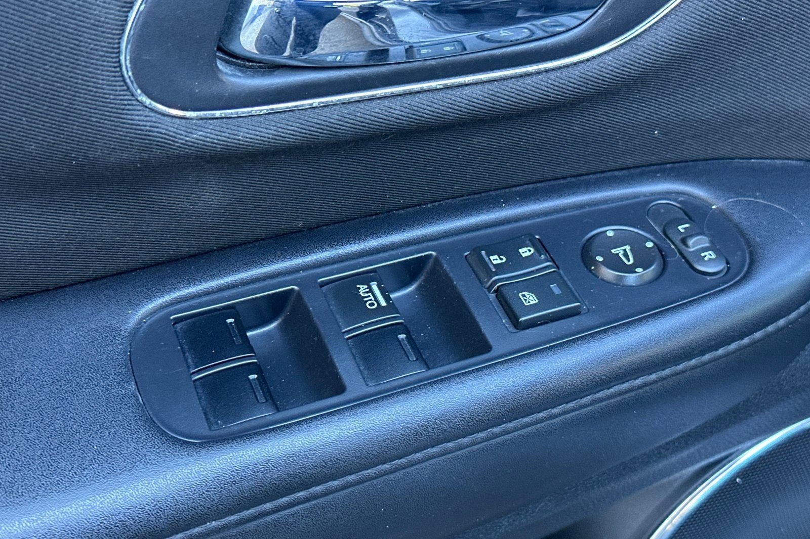 Used 2016 Honda HR-V EX image 13