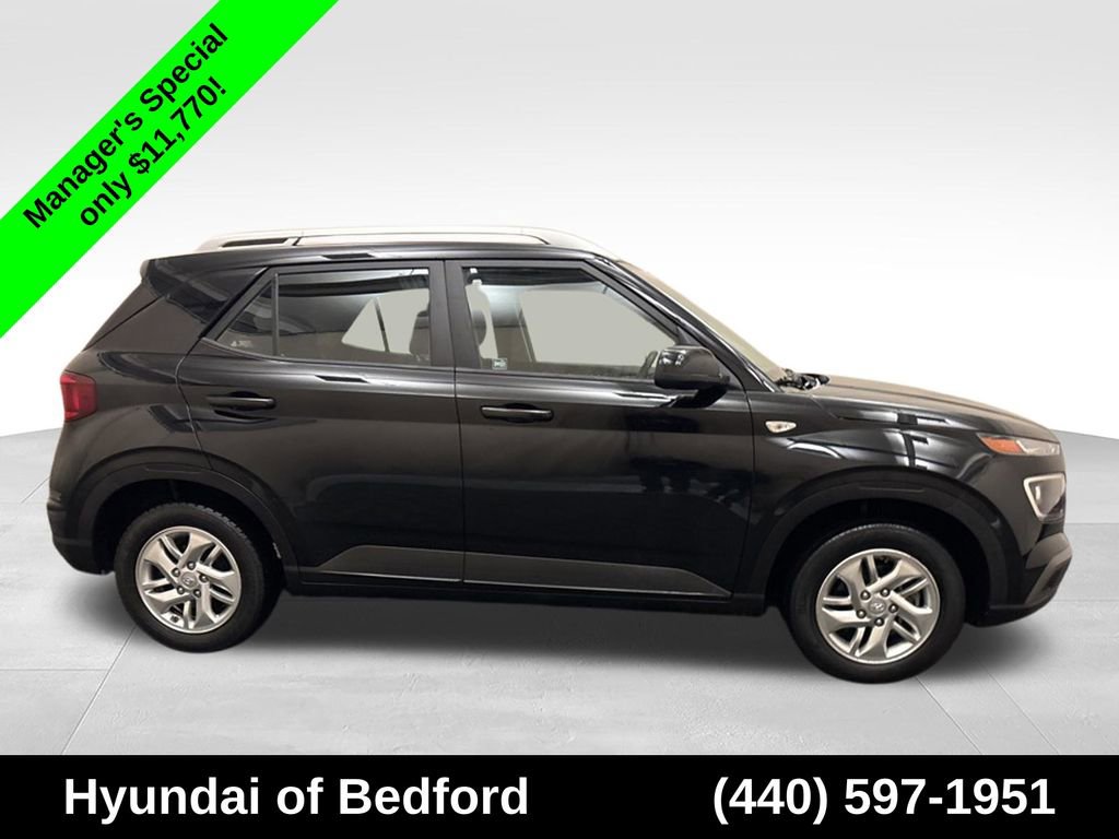 Used 2020 Hyundai Venue SEL FWD image 4
